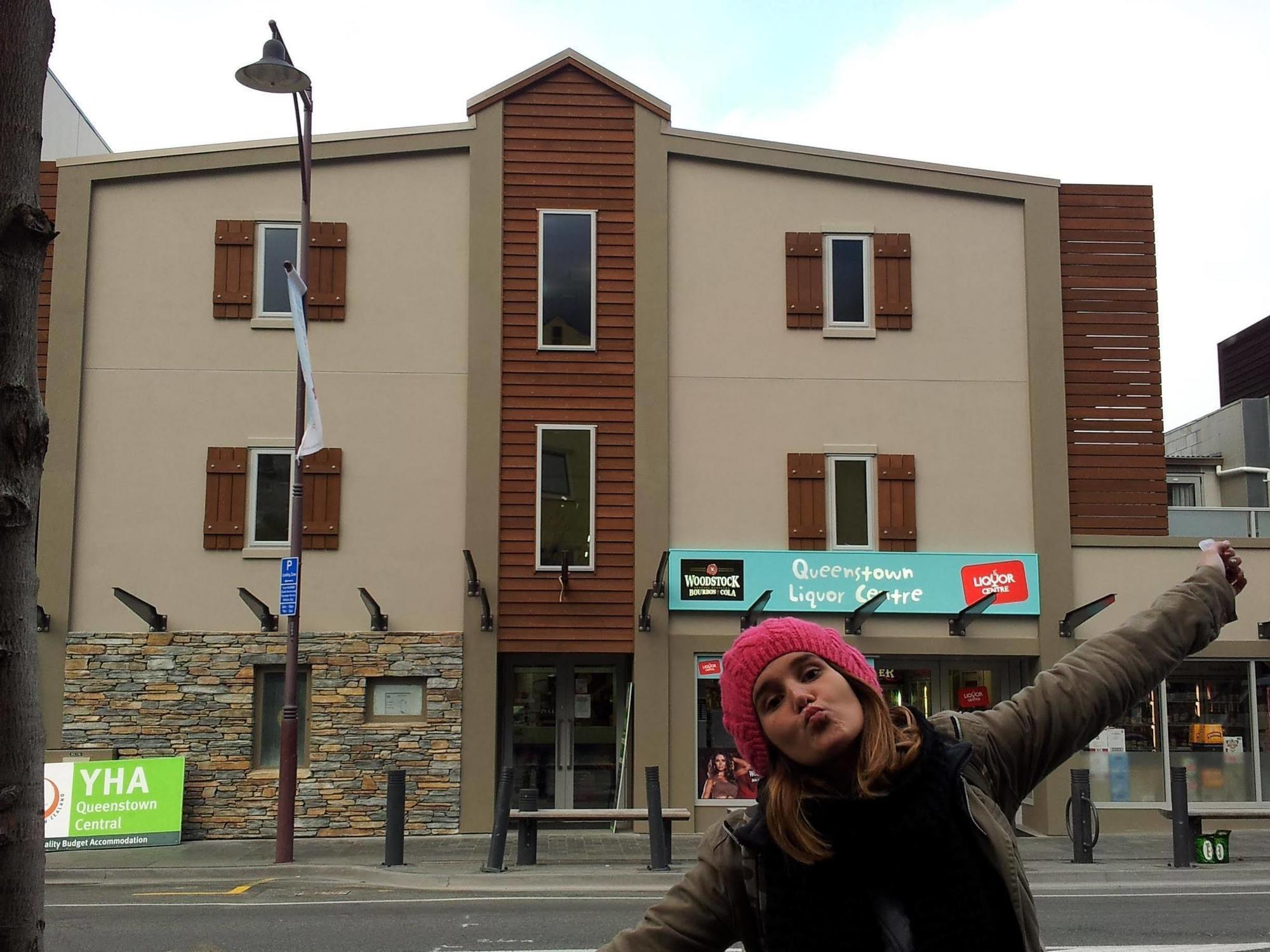 Yha Queenstown Central Exterior photo